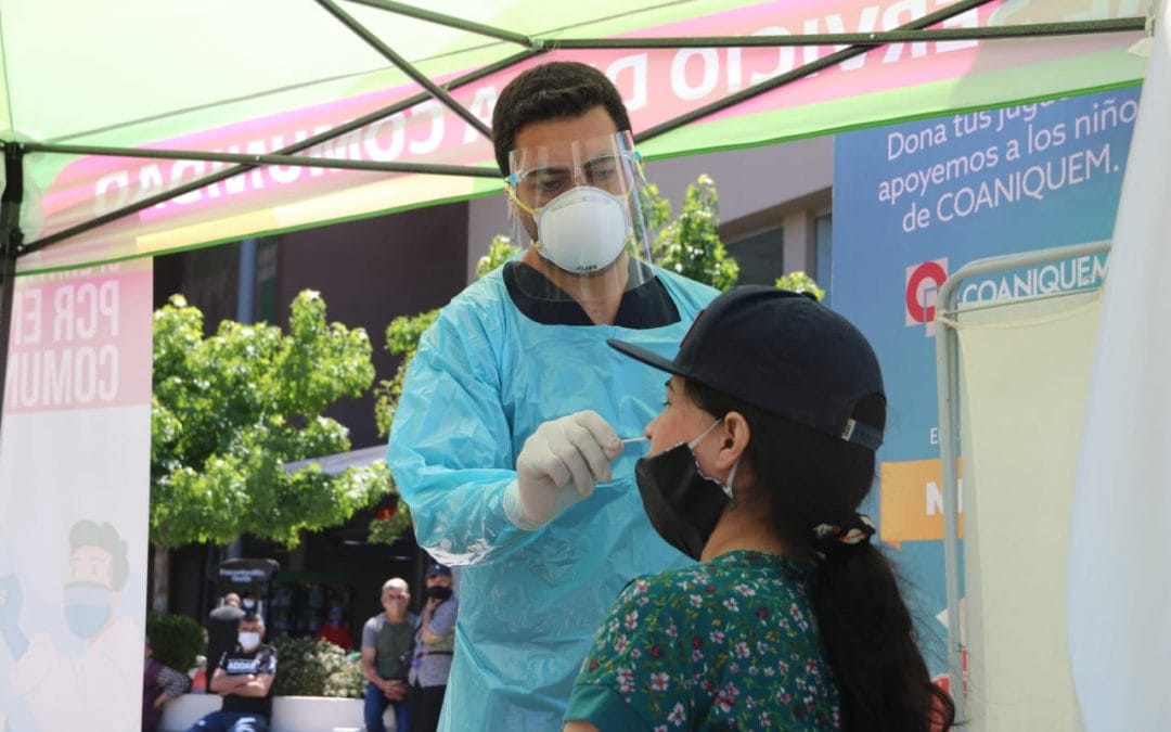 MUNICIPALIDAD EL BOSQUE: OPERATIVO PCR EN COMUNIDAD LLEGA AL CENTRO COMERCIAL ARAUCO DE GRAN AVENIDA