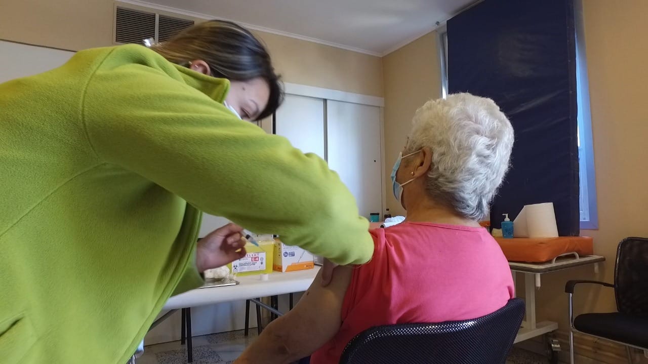 PARTIÓ CAMPAÑA DE VACUNACIÓN CONTRA LA INFLUENZA EN EL BOSQUE