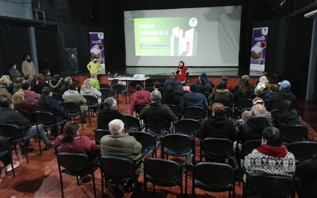 81 FAMILIAS BOSQUINAS RENUEVAN SU TECHUMBRES ELIMINADO EL ASBESTO DE SUS CASAS