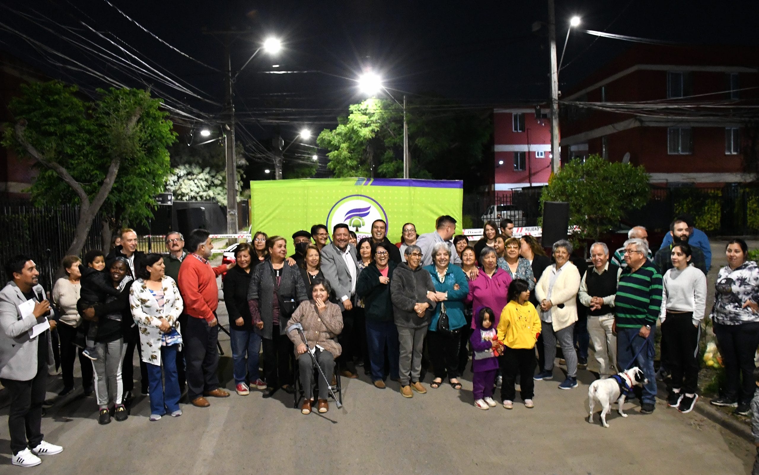 AVANZA EL RECAMBIO DEL ALUMBRADO PÚBLICO EN NUESTRA COMUNA