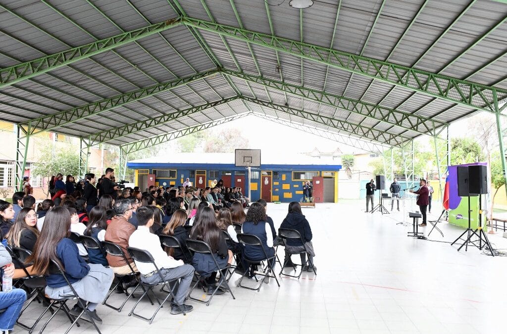 Ceremonia de Inicio del Año Escolar 2024 en El Bosque: Un Comienzo Prometedor