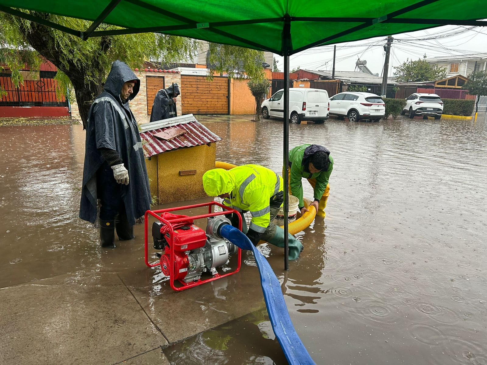 El Bosque implementa plan especial de emergencia municipal debido a sistema frontal
