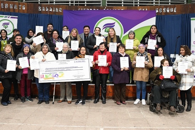 ALCALDE MANUEL ZÚÑIGA Y CONCEJO MUNICIPAL ENTREGAN FONDOS A 134 ORGANIZACIONES SOCIALES OBTIENEN PARA LA EJECUCIÓN DE SUS PROYECTOS