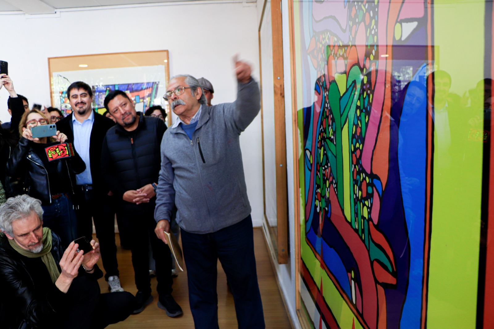 EL BOSQUE RINDE HOMENAJE AL PREMIO NACIONAL DE ARTES PLÁSTICA 2025 ALEJANDRO MONO GONZÁLEZ 