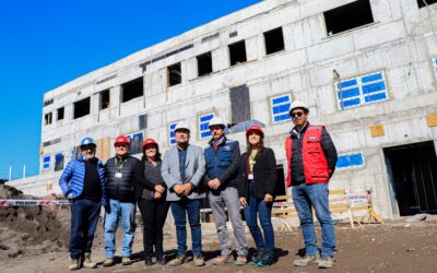 AUTORIDADES MUNICIPALES DESTACAN AVANCE DEL NUEVO CESFAM DRA. HAYDÉE LÓPEZ EN EL BOSQUE