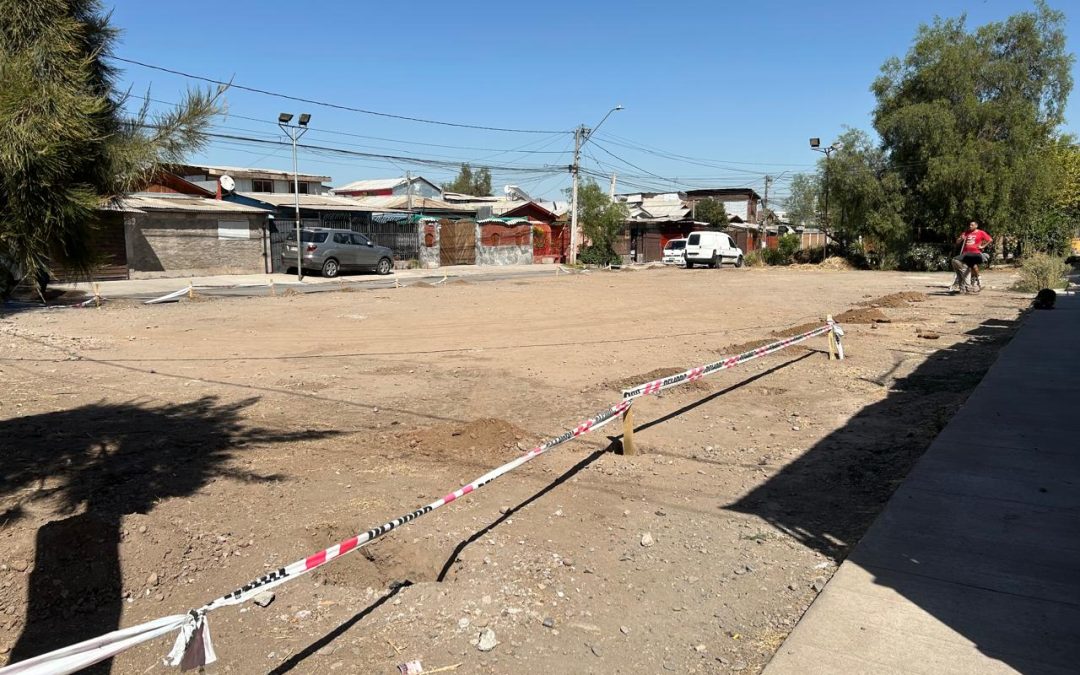 ¡MÁS DEPORTE Y VIDA SANA! VECINOS DE SANTA ELENA CELEBRAN EL INICIO DEL PROYECTO MULTICANCHA AGUAS MARINAS