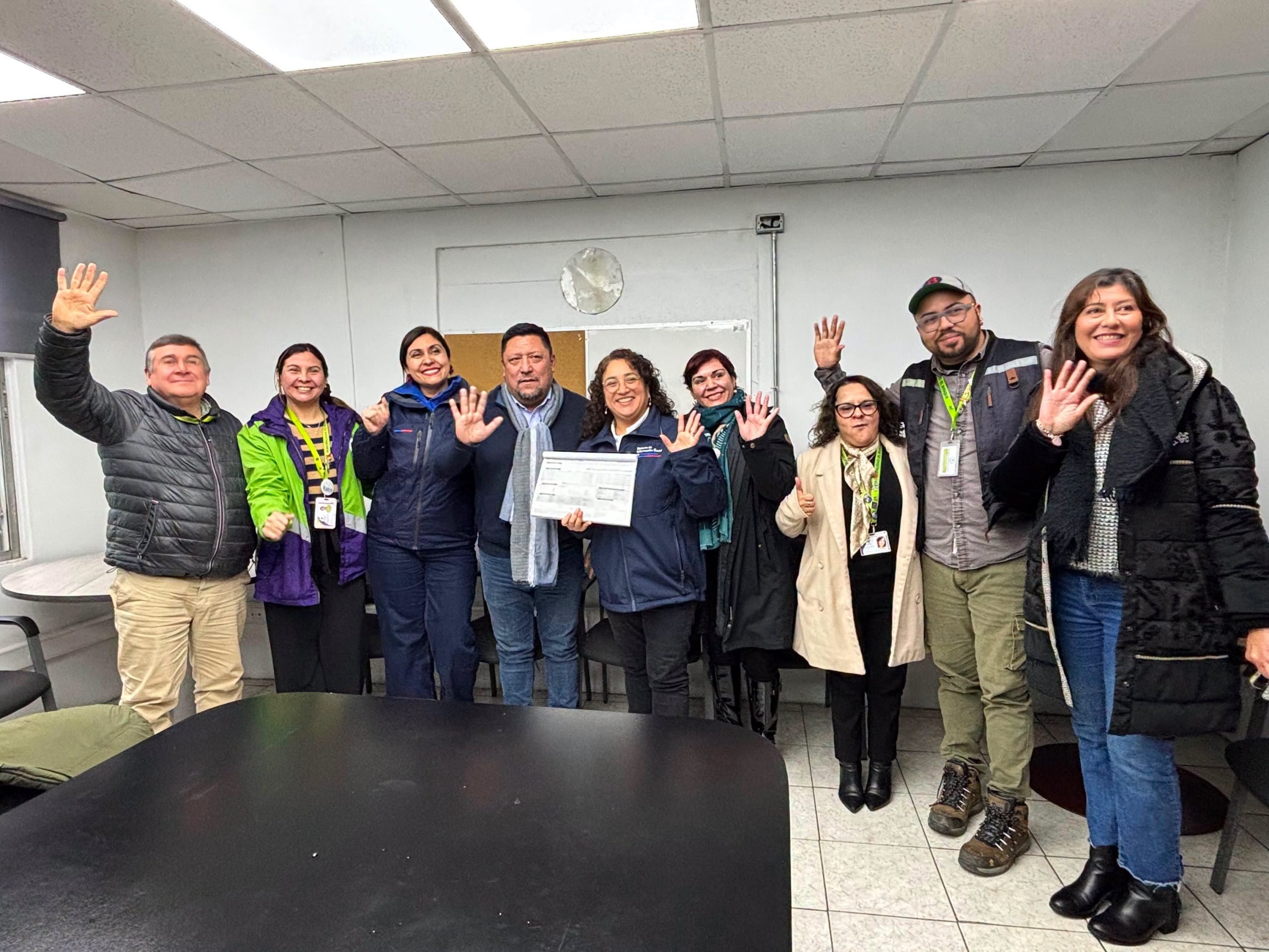 Alcalde Manuel Zúñiga sostuvo reunión con Seremi de Desarrollo Social y SENAMA para abordar gestión de emergencias en El Bosque